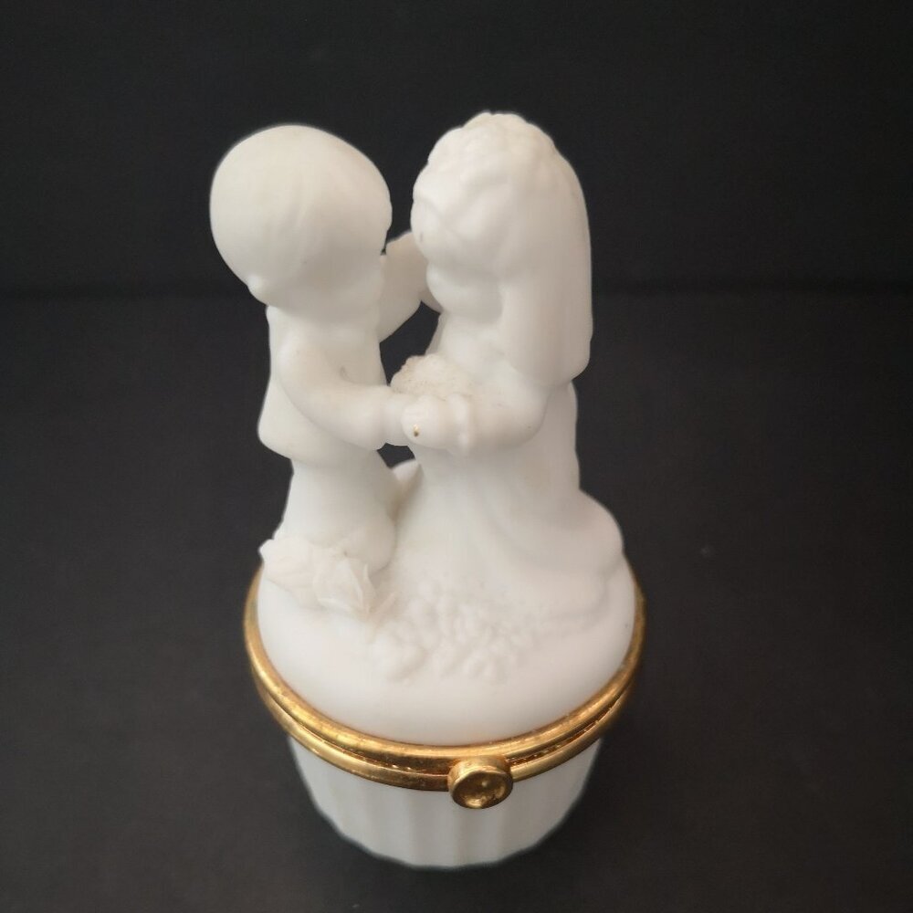 Vintage Precious Moments Bride & Groom Porcelain Hinged Trinket Box Matte 3"